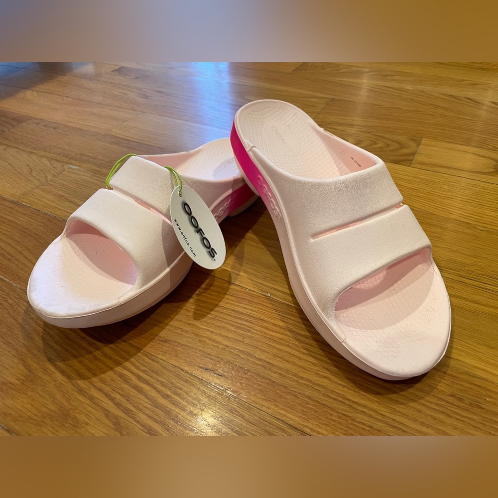 NWT- WOMEN'S OOAHH SPORT SLIDE SANDAL - NEON PINK FADE